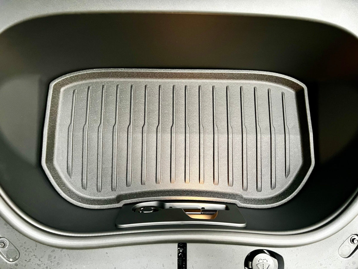 Frunk måtte monteret i det forreste bagagerum på Tesla Model 3 2024 Highland