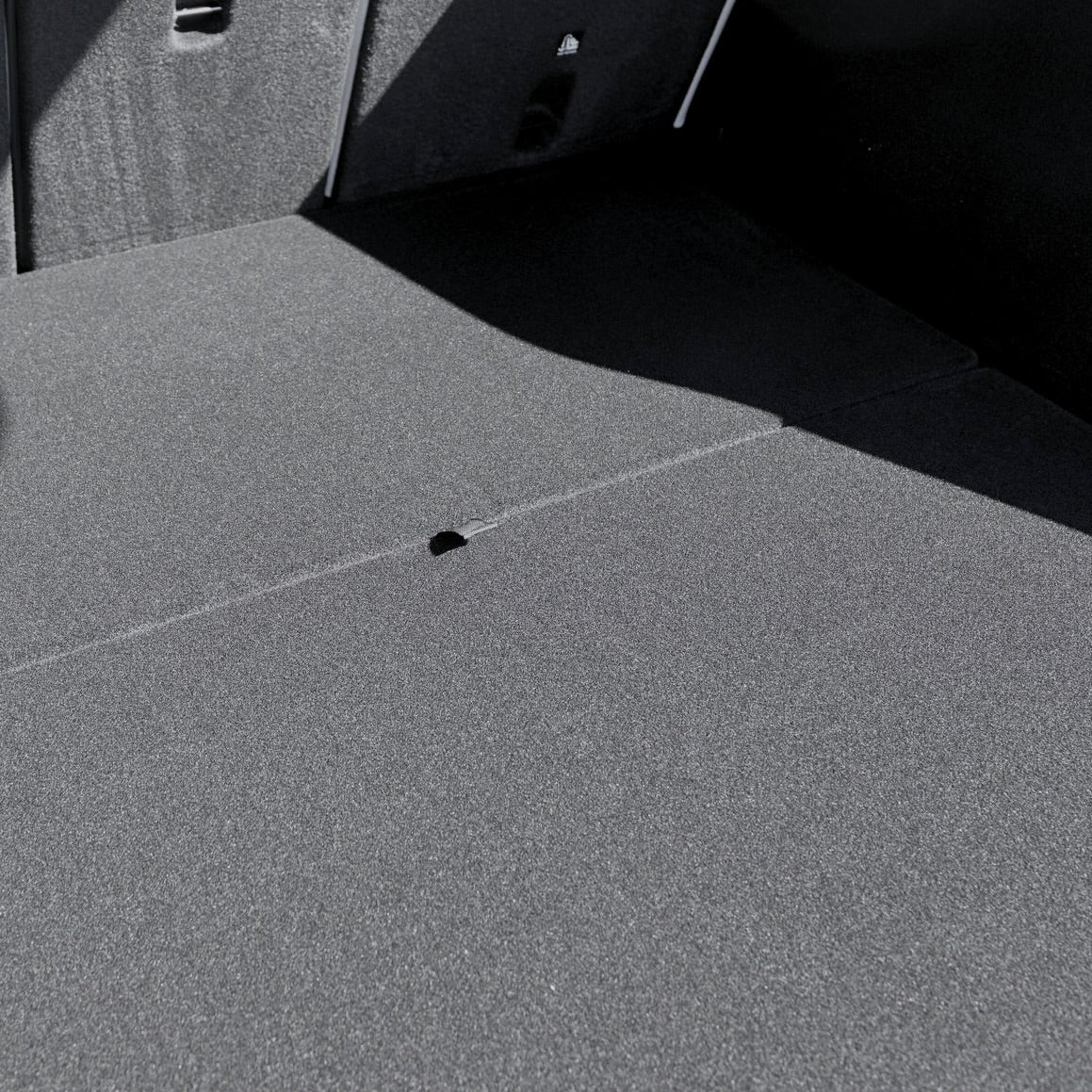 Strop med håndtag til bagagerummet – Tesla Model Y, billede 2