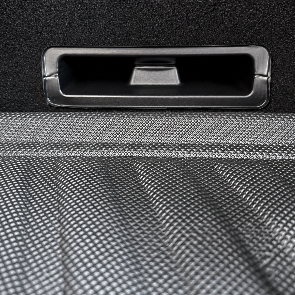 Cover til ventilationskanal til Tesla Model Y Juniper – billede 3