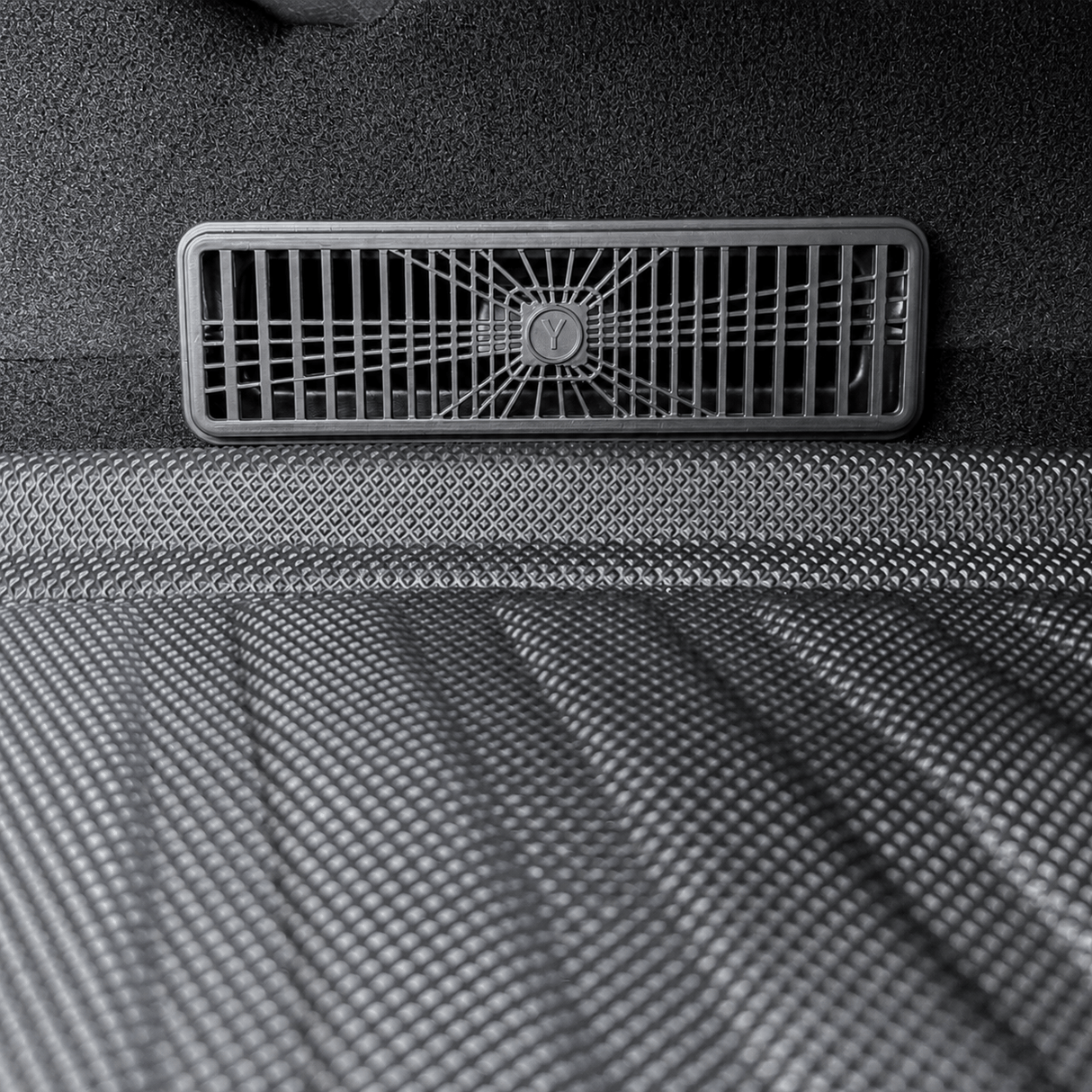 Cover til ventilationskanal til Tesla Model Y Juniper