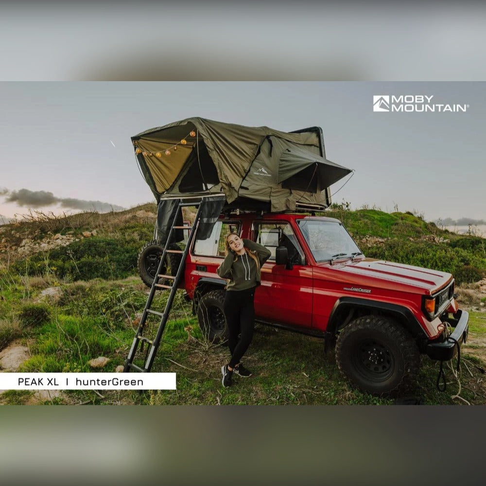 Moby Mountain Peak XL tagtelt i hunterGreen på Toyota Land Cruiser i naturen