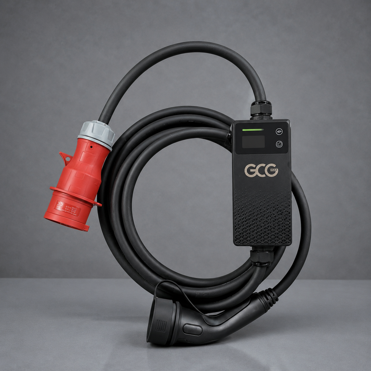 GCG MAX mobil 11 kW / 22 kW lader til elbil med rødt CEE-stik og Type 2-stik