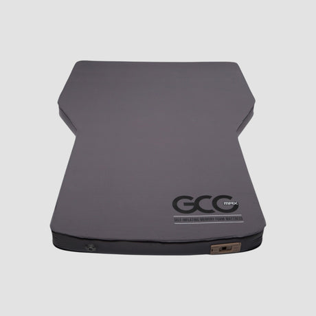 GCG MAX Luxus bilmadras med memory foam i grå, set fra oven på hvid baggrund