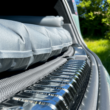 Luftmadras med 12V pumpe til Tesla Model 3/Y