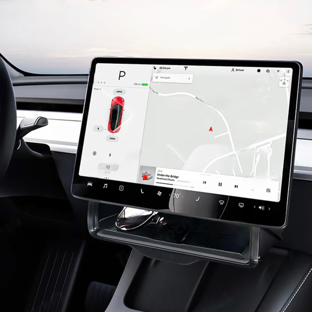 Opbevaringsboks under skærm til Tesla Model 3
