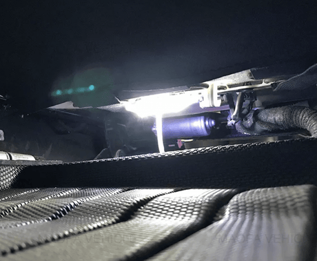 LED lamper under sæderne til Tesla Model Y – billede 2