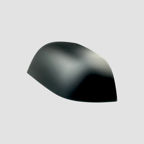 Sidespejl cover i mat sort til Tesla Model 3 på lys baggrund