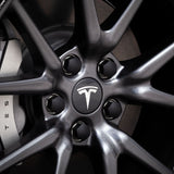 Aero Wheel Cap Kit til Tesla hjul med centerkapsel og møtrikhætter.