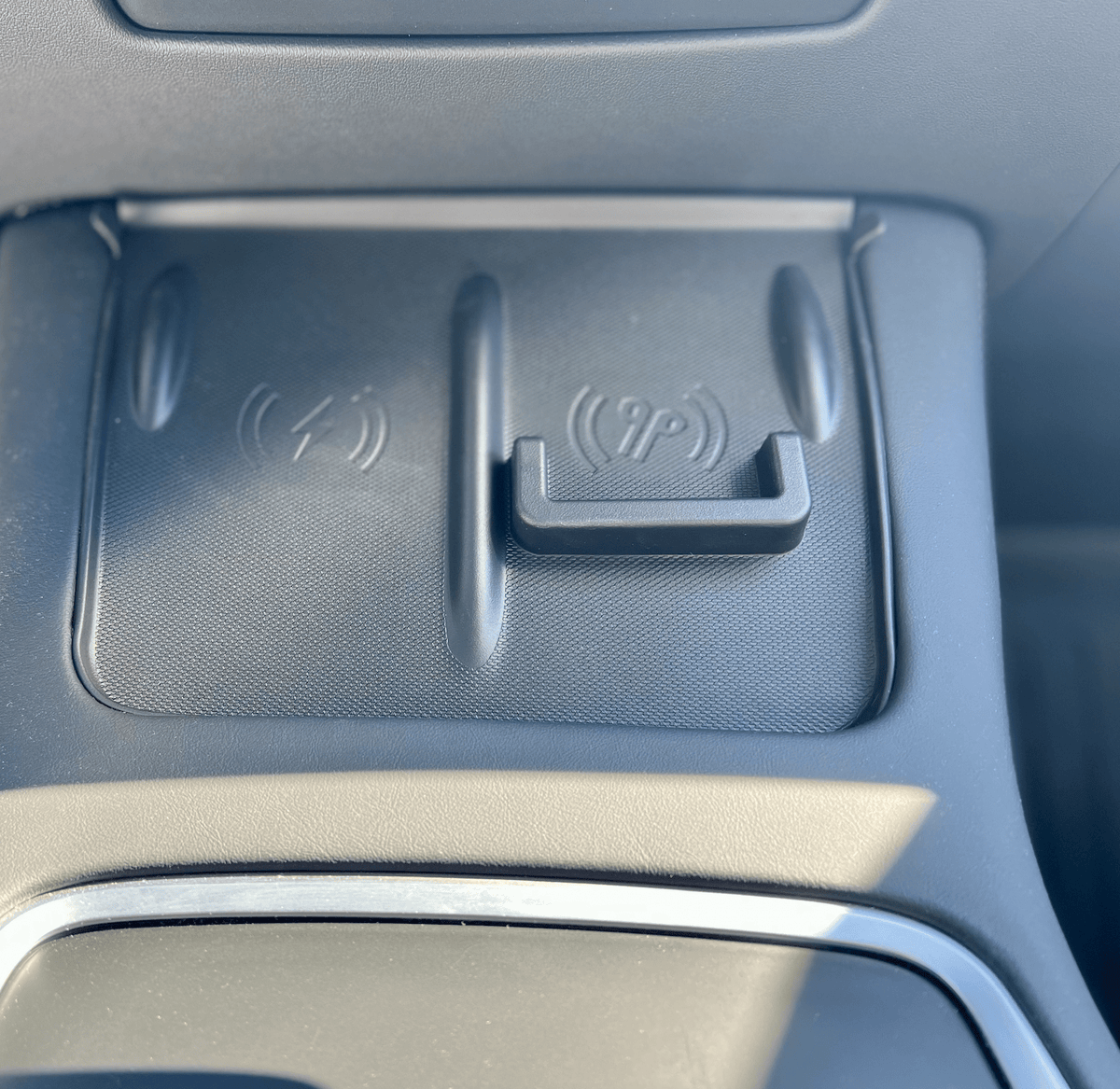Cover til trådløs oplader til Tesla Model 3/Y