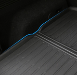 GCG MAX bagagerumsmåtte i Ford Mustang Mach-E med blitz ladekabel liggende i bagagerummet